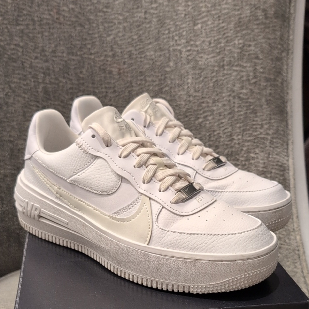 Nike Air Force 1 Low White Sneakers